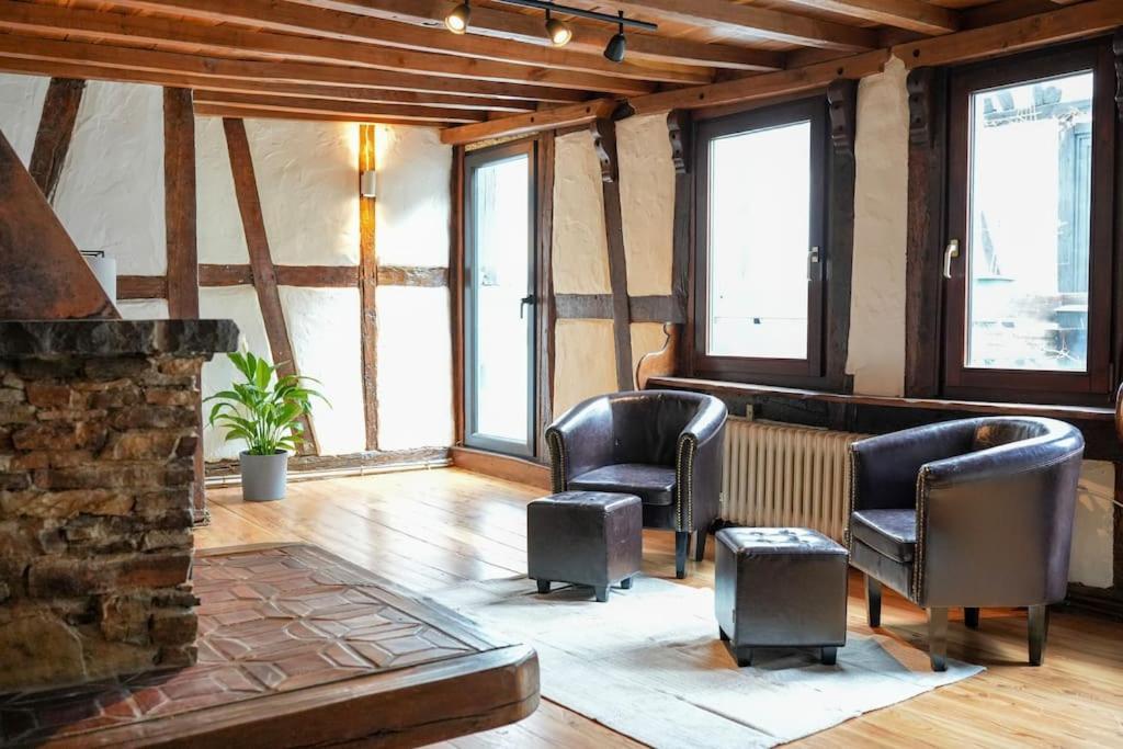 Charmante Fachwerk Wohnung Mit Terrasse In Der Altstadt Koblenz  Exterior photo